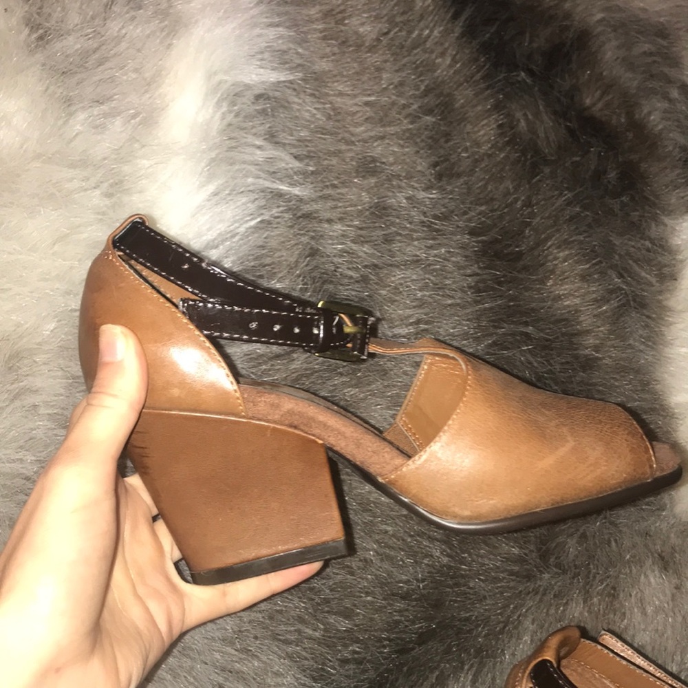 Tan heels